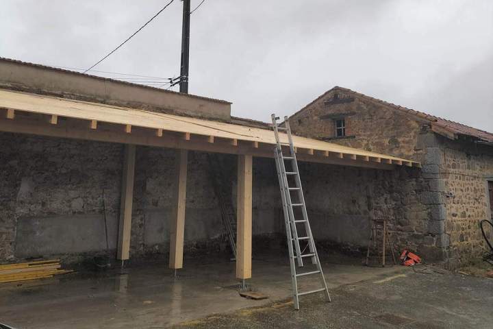 Maçon Près de Feurs