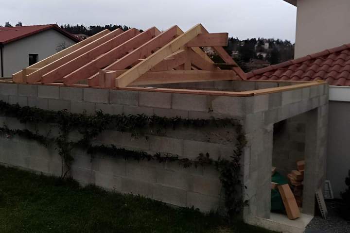 Maçonnerie Près de Feurs